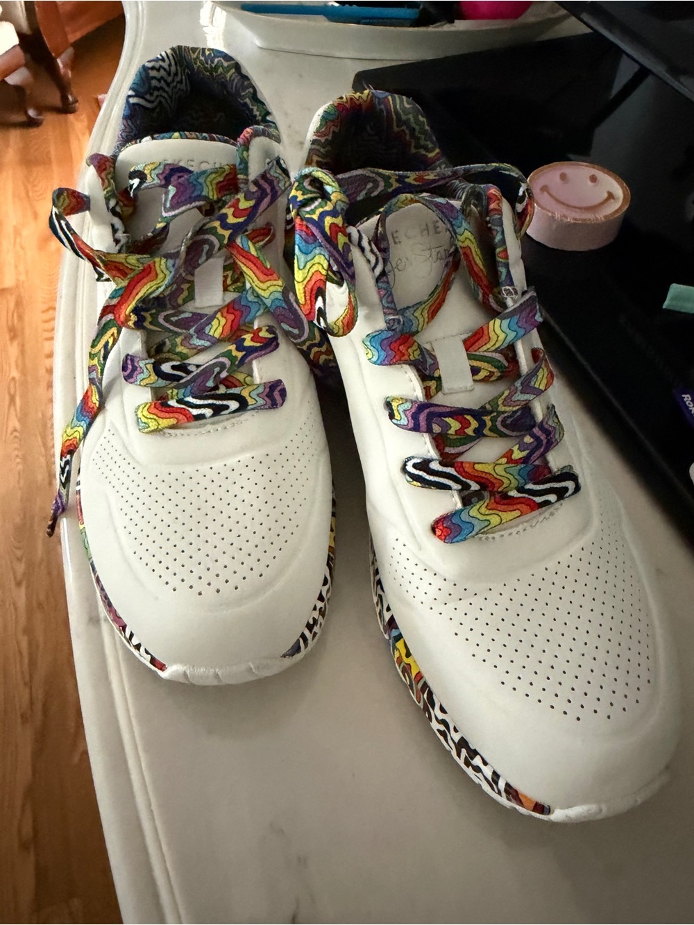 SKETCHERS White Sneakers with psychedelic   Pattern Laces New- worn once